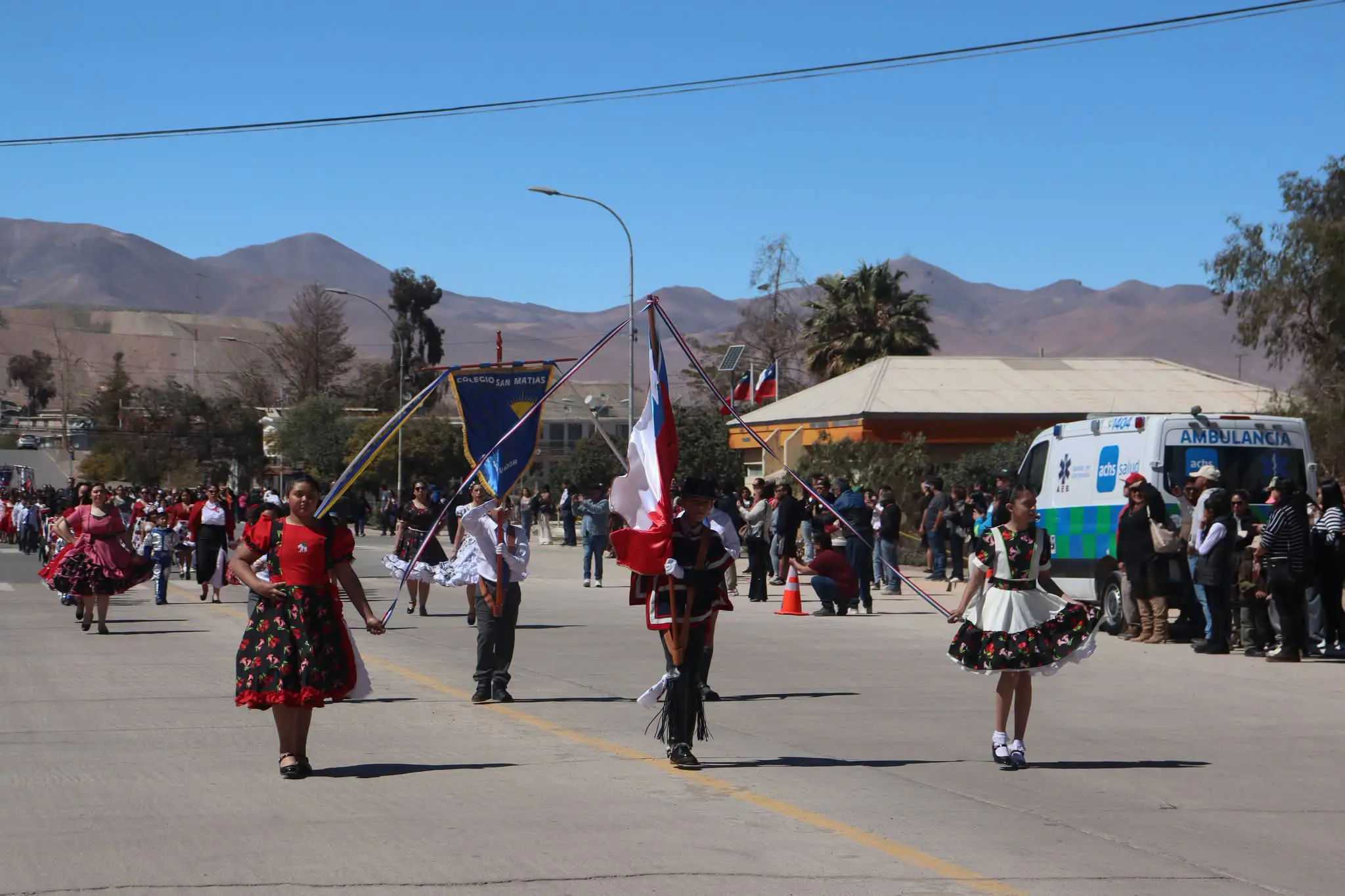 Colegio San Matías celebra las Fiestas Patrias con tradicional desfile