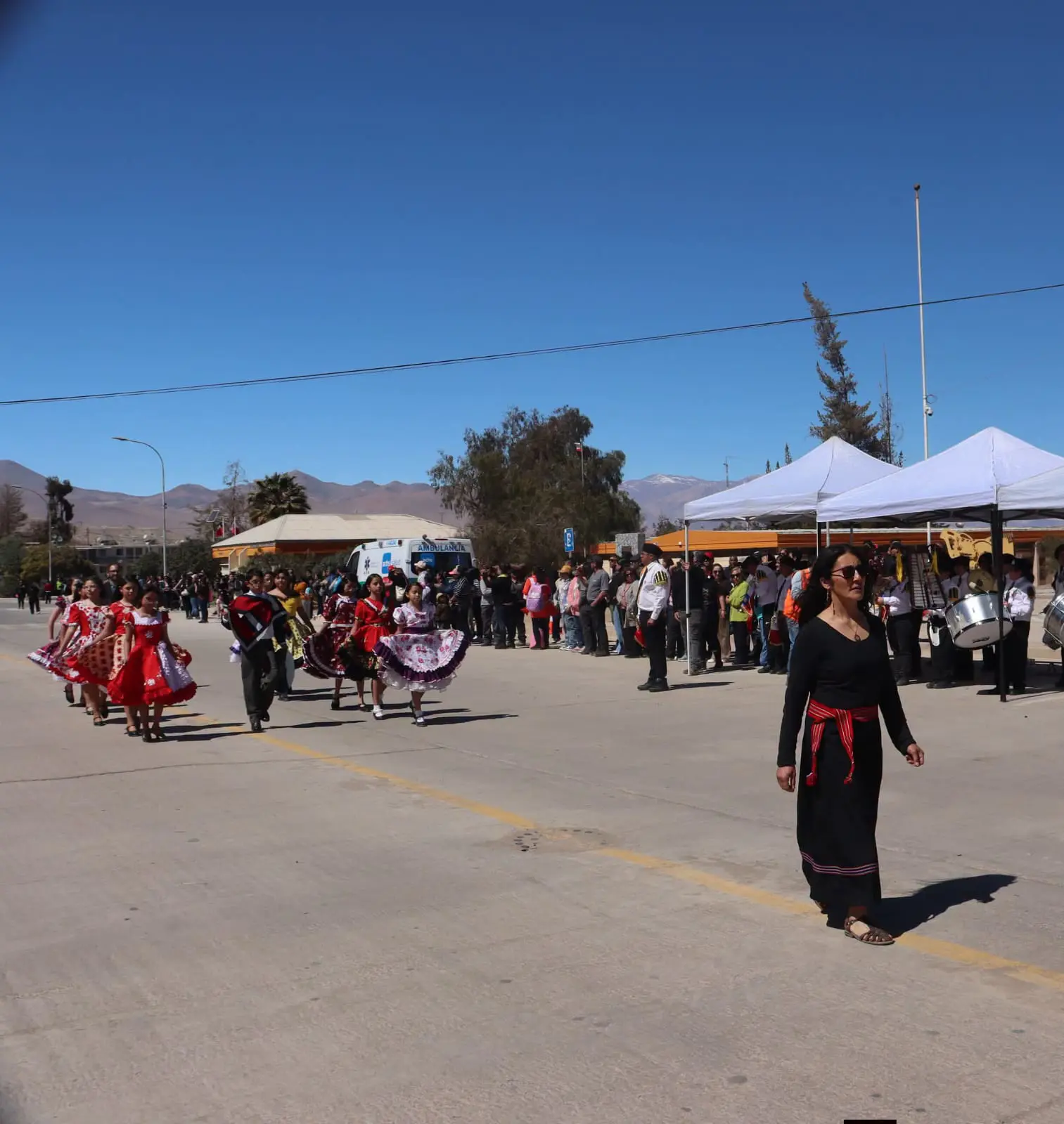 Colegio San Matías celebra las Fiestas Patrias con tradicional desfile